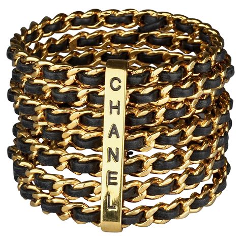 bracelet or chanel|Chanel vintage bracelet.